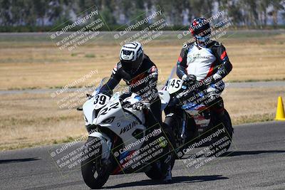 media/Aug-13-2023-CRA (Sun) [[1cfc37a6fb]]/Race 6 1000 Supersport/Grid Shots/